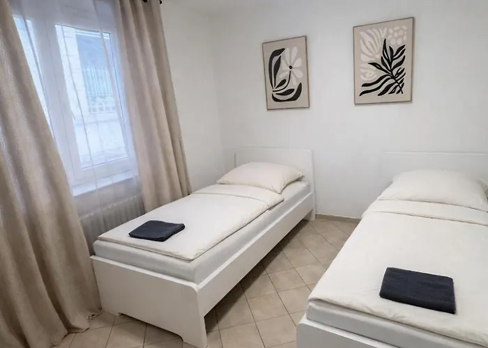 Ehrenbreitstein Perfect For Workers&groups Apartment